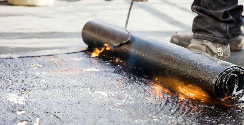 Signs It’s Time For A Flat Or Single-Ply Roof Installation